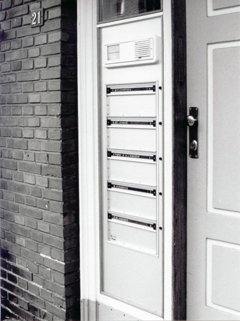 Allux PC1 - zonder slot Door RAL 9006 met aluminium deur